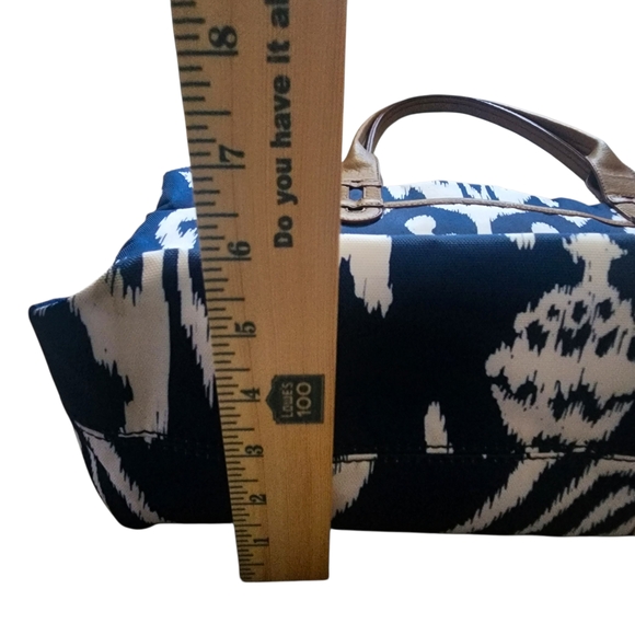 Stella & Dot Navy Ikat Print Tote Bag – Durable Travel/Everyday Carryall NWOT - Picture 11 of 13
